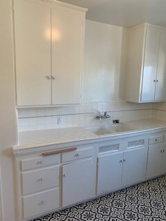 326-332 S Gretna Green Way