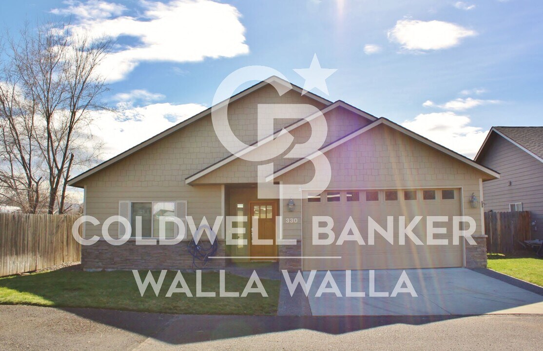 330 Kathleen Pl in Walla Walla, WA - Foto de edificio