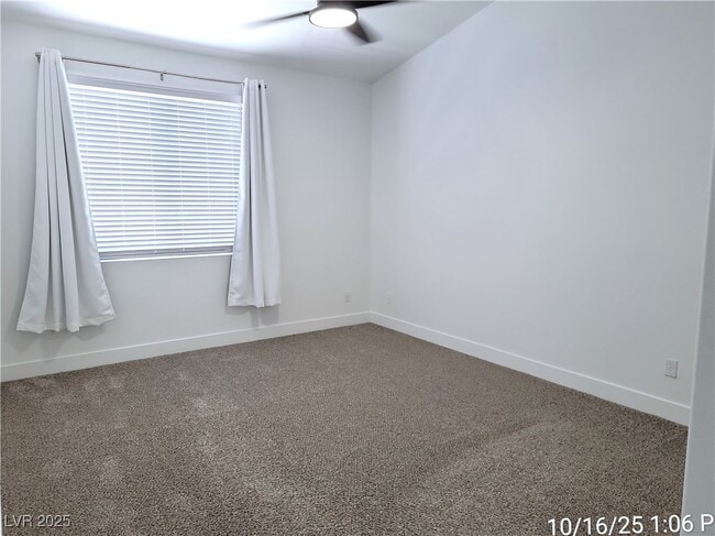 201 Crown Imperial St in Henderson, NV - Building Photo - Building Photo