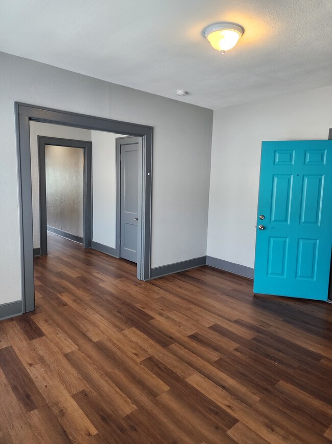 804 N Lancaster Ave in Dallas, TX - Building Photo - Building Photo