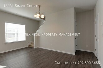16031 Simril Ct in Charlotte, NC - Foto de edificio - Building Photo