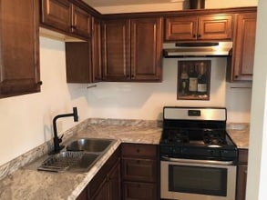 4830 Auburn Dr in San Diego, CA - Building Photo - Building Photo