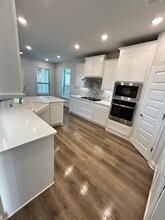 1704 Dunbrook Rd in McKinney, TX - Foto de edificio - Building Photo