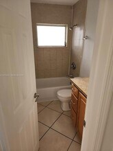 8475 SW 94th St, Unit 205E in Miami, FL - Building Photo - Building Photo