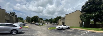 Riverbend Condominiums in Gautier, MS - Building Photo - Building Photo