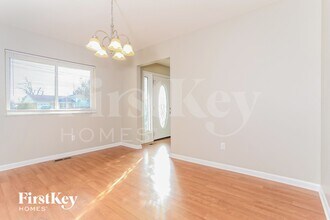 11741 Hanover Rd in Cincinnati, OH - Building Photo - Building Photo