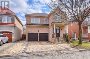 8 Wood Dale Rd in Vaughan, ON - Building Photo