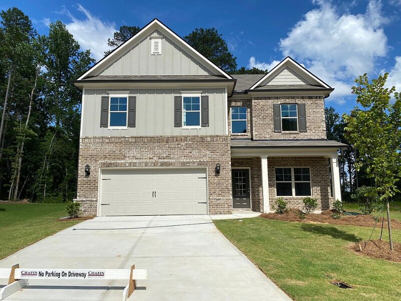 1727 Holman Forest Dr NE in Hoschton, GA - Building Photo