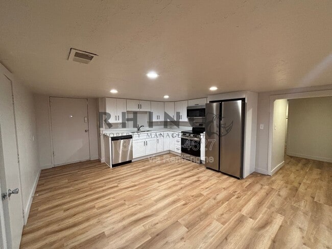 2396 S 300 E in South Salt Lake, UT - Building Photo - Building Photo