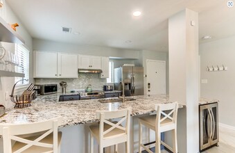 1699 US-98, Unit 501 in Mary Esther, FL - Building Photo - Building Photo