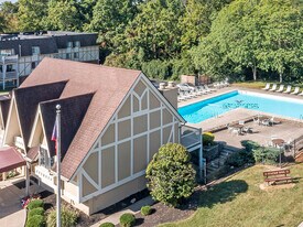 Bavarian Woods Apartments in Middletown, OH - Building Photo
