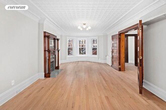 215 Brooklyn Ave in Brooklyn, NY - Building Photo - Building Photo
