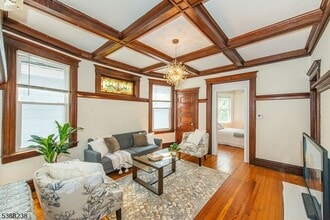 207 Hillside Ave in Glen Ridge, NJ - Building Photo - Building Photo