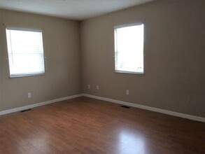 216 2nd Ave, Unit 218 in Chesapeake, OH - Building Photo - Building Photo