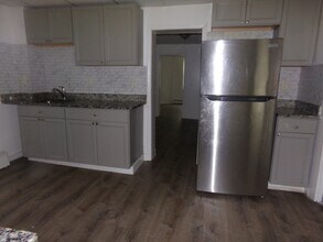 716 Lawrence St in Lowell, MA - Building Photo - Building Photo