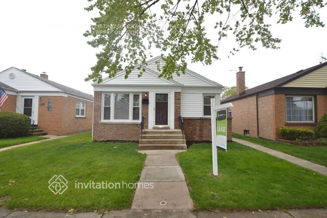 property at 5550 N Lotus Ave