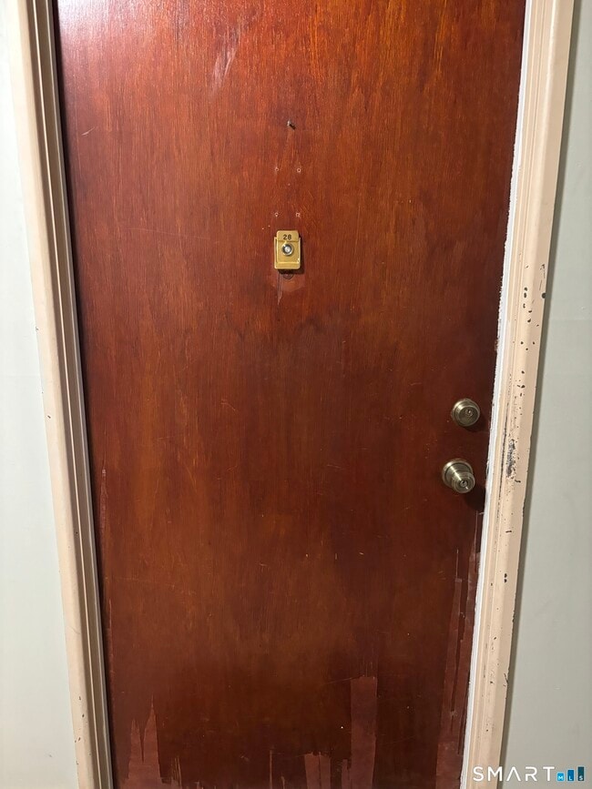 12 N Taylor Ave in Norwalk, CT - Building Photo - Building Photo