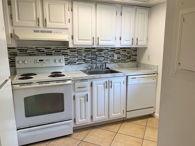 605 SW 75th St in Gainesville, FL - Building Photo - Building Photo