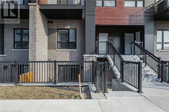 40 Palace St in Kitchener, ON - Building Photo - Building Photo