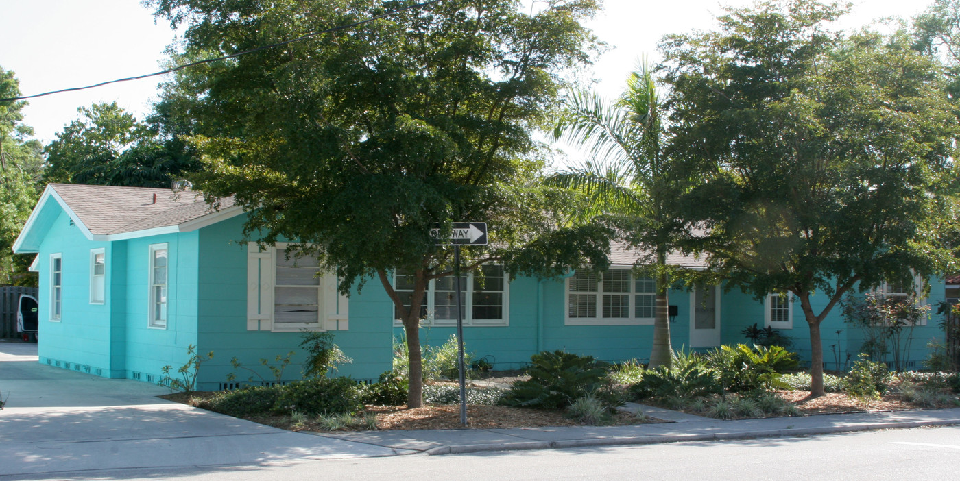 1732 Morrill St in Sarasota, FL - Building Photo