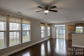 121 Walnut Cove Dr in Mooresville, NC - Building Photo - Building Photo