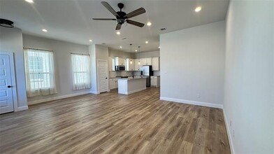 4100 Avion Dr in Sanger, TX - Building Photo - Building Photo