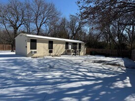 624 Uland St in Denton, TX - Building Photo