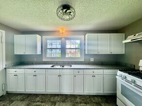 245 Cherry Ave in Watertown, CT - Building Photo - Building Photo