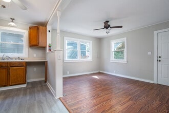 503 Webster St in Pineville, LA - Foto de edificio - Building Photo