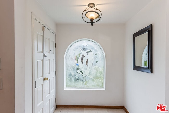 459 S Bundy Dr in Los Angeles, CA - Foto de edificio - Building Photo