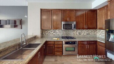 21301 Erwin St in Los Angeles, CA - Building Photo - Building Photo