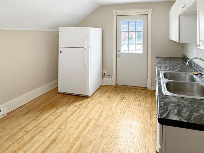 1214 Sherburne Ave in St. Paul, MN - Building Photo - Building Photo