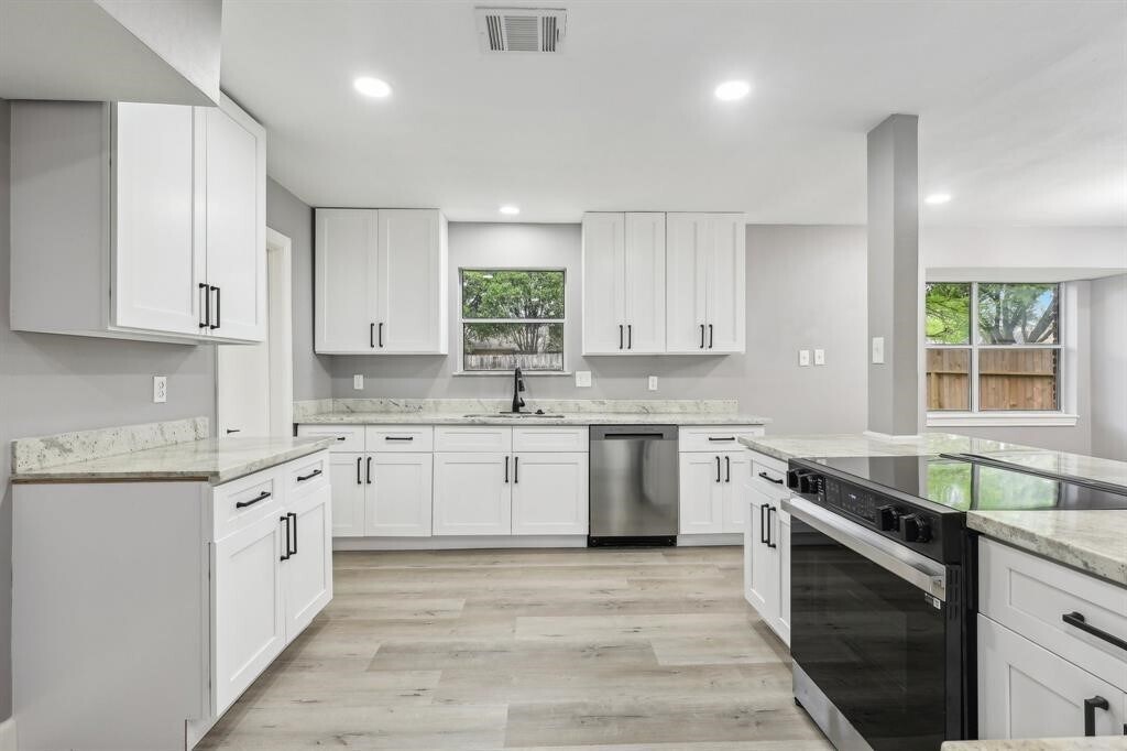 4031 Rushcroft Dr in Houston, TX - Building Photo