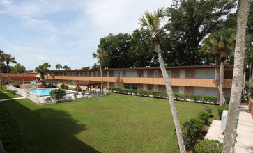 Admiral Apartments in Orange Park, FL - Building Photo - Building Photo