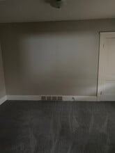 1342 Thoreau Rd in Lakewood, OH - Building Photo - Building Photo