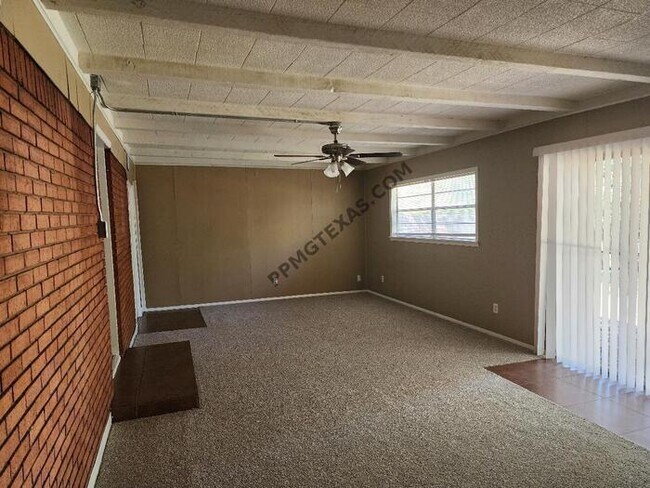 5453 Wayside Ave in Fort Worth, TX - Building Photo - Building Photo