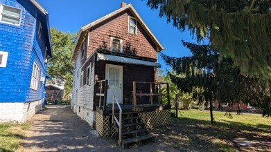 848 Clark St in Akron, OH - Building Photo - Building Photo