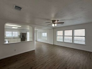 6491 Beech Trail Dr in Converse, TX - Building Photo - Building Photo