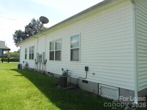 13604 S Old Statesville Rd in Huntersville, NC - Building Photo - Building Photo