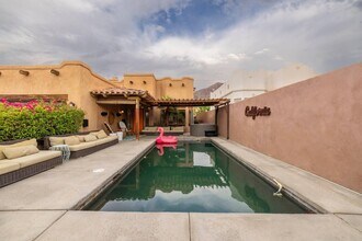 53180 Avenida Mendoza in La Quinta, CA - Building Photo - Building Photo