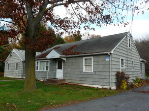 4332 Albany Post Rd in Hyde Park, NY - Building Photo - Building Photo