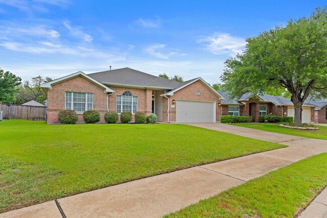 property at 1816 White Indigo Trail