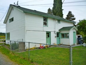 12603 State Ave in Marysville, WA - Foto de edificio - Building Photo