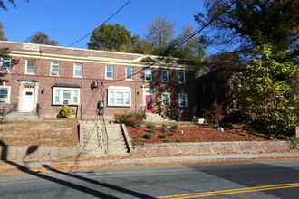 812 Taylor St NE in Washington, DC - Building Photo - Building Photo