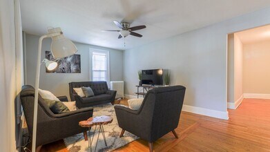 2837-2837 Williams Ave SE in Minneapolis, MN - Building Photo - Building Photo