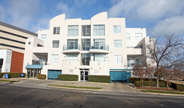 Residences of Museum Place in Fort Worth, TX - Building Photo - Building Photo