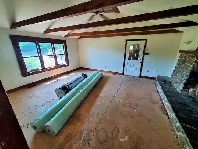 130 Franklin St in East Bridgewater, MA - Building Photo - Building Photo