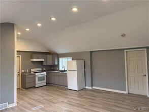 549 Indian Church Rd in Buffalo, NY - Building Photo - Building Photo