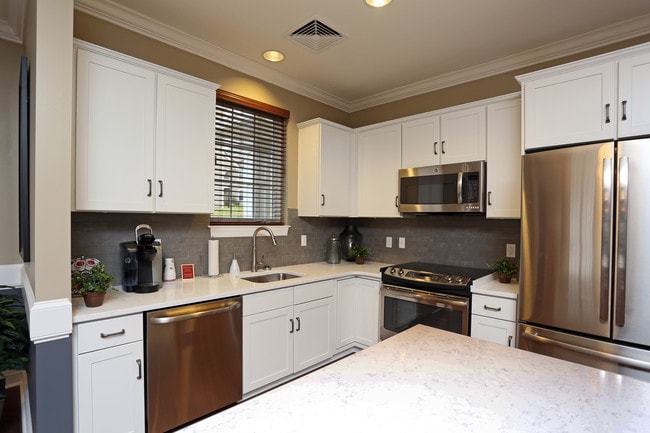 Newtown Place in Newtown, PA - Foto de edificio - Interior Photo