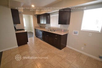 2916 S Halldale Ave in Los Angeles, CA - Building Photo - Building Photo